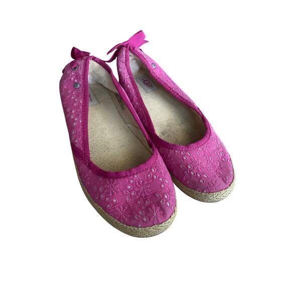 UGG espadrille ballet flats girls size 1 pink eyelet bow slip on comfort - Picture 1 of 7